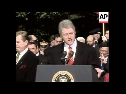 USA: CZECH PRESIDENT VACLAV HAVEL MEETS PRESIDENT CLINTON