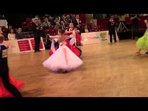 Janička Klenková a Oliver Los Chovanec valčík 1.kolo