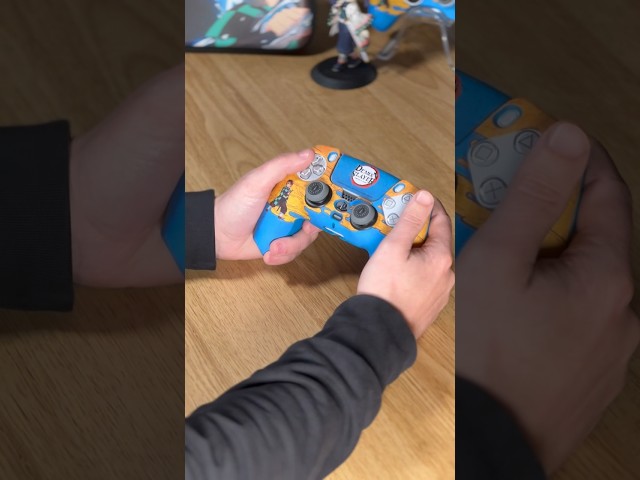 Vídeo relacionado con FRTEC - Combo Pack, Carcasa Rigida y Grips para Xbox Series X/S (Demon Slayer)