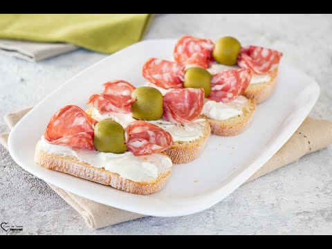 TARTINE CON SALAME e olive