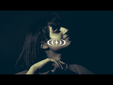julia alexa - please hold me (Shark4Sale Remix)