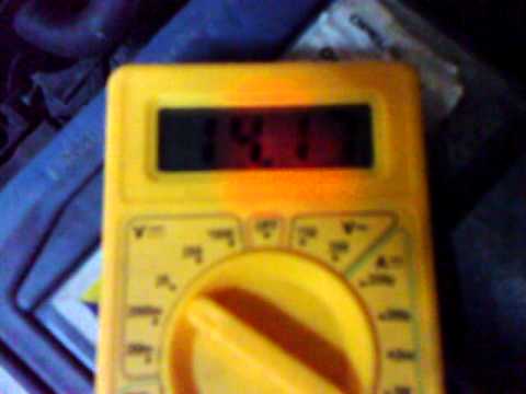 Symptoms of a faulty voltage regulator in the alternator - voltage fluctuation | ForumWiedzy