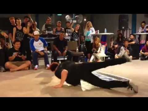 Roxrite, Kill, and Negiun judges showcase at True Movement 2014