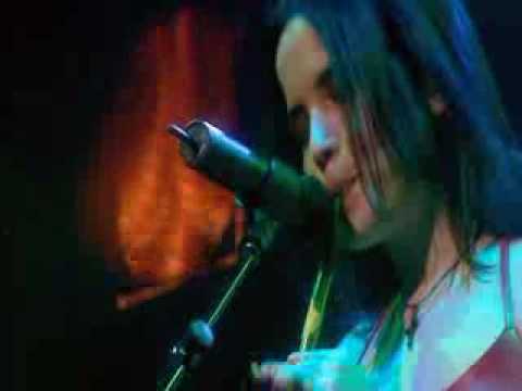 The Corrs- Live in London/ Wembley 2000- Paddy Mccarthy (amazing performance)