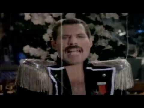 Freddie Mercury--Living on my own (Extended mix) (Videoclip S-L 1993).HD