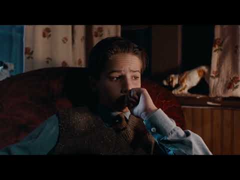 Thirty Two Short Films About Glenn Gould (1993)