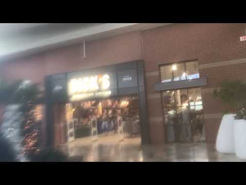 Dick’s Sporting Goods @ Westfield Brandon is only one floor.