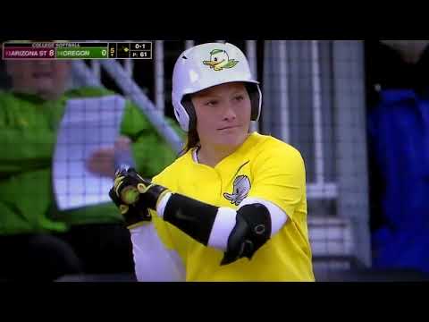 Oregon softball's Vallery Wong hits home run vs. Arizona State