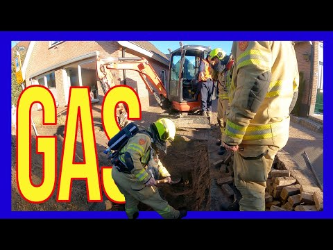 Graafmachine dicht gaslek - VOLUNTEERS DUTCH FIREFIGHTERS -
