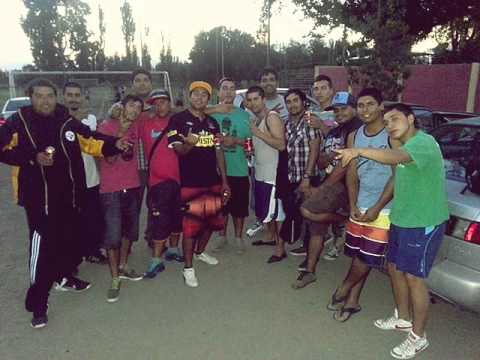 CAUROSUTACK-TIENE KE PURO APOYAR