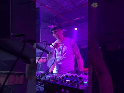 Play Video Youtube Video