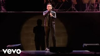 Fonseca - Como Me Mira (En Vivo Desde Bogotá / 2010)