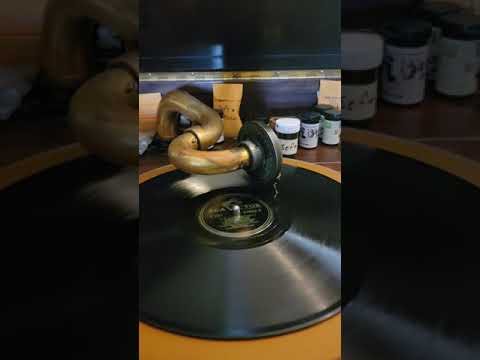 Gilbert and Sullivan: H.M.S. Pinafore; (part 1&2) -  Victor Light Opera Company 1942