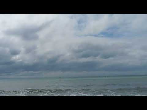 Hello everyone I am dhairya a thakar today enjoy the beach porbandar