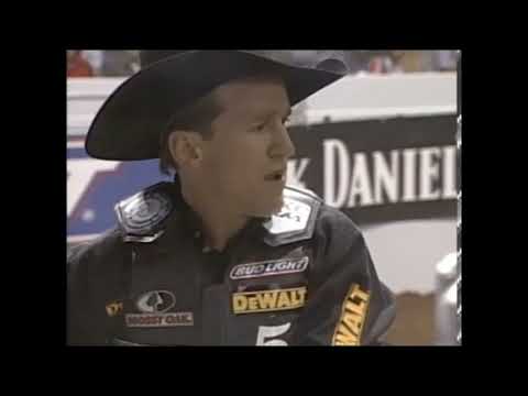 Unbelievable bucks Clint Branger - 00 PBR Guthrie