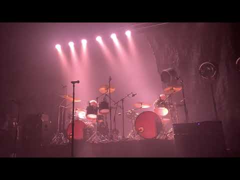 Roger Taylor Drum Battle with Tyler Warren Outsider Tour Newcastle 02.10.21