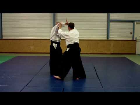 Yokomen uchi   Hiji kime osae