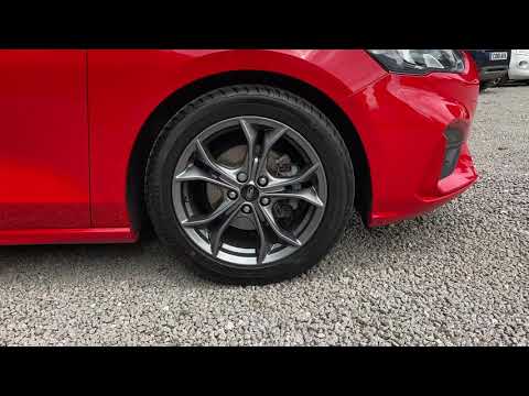 Ford Focus ST Line walkaround