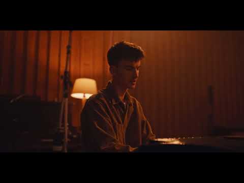 Conor Albert - pool jam (Live)