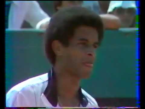 French Open 1982 QF - Guillermo Vilas v Yannick Noah (part 2)