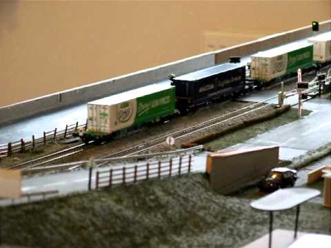 DRS Class 66 on Intermodal.