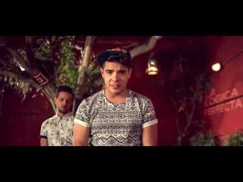 UNA SEÑAL - SKINNY HAPPY (VIDEO OFICIAL) I HD