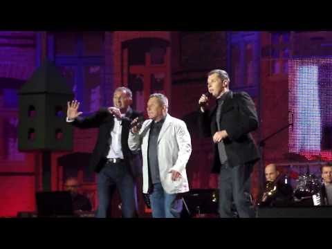 Śląska Gala Biesiadna 2010 -Kabaret Rak Jedzie karetka