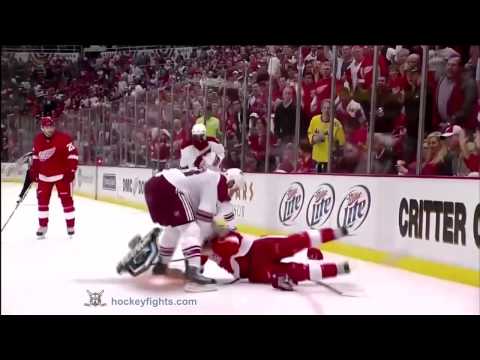 Derek Morris vs Justin Abdelkader