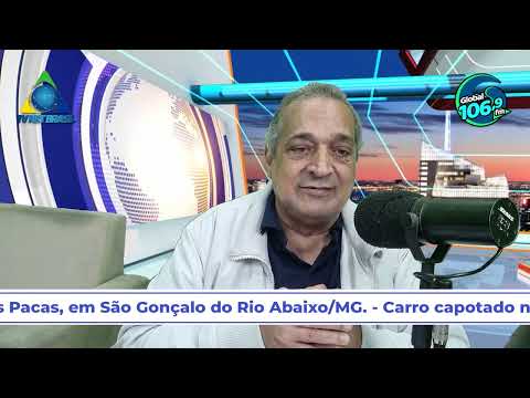 Carro capotado na Estrada das Pacas, em São Gonçalo do Rio Abaixo/MG.