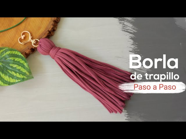 Vídeo relacionado con Bolso de Hombro Media Luna con Colgante de Borla, Negro - Bolso Liviano con Textura para Viajes Informales de Mujer