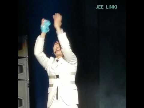 SHINee World V In Los Angeles -  savior