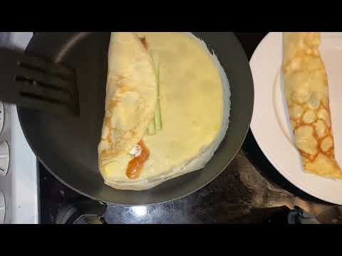 Norwegian Pancakes With Smoked Salmon (+ Other Fillings)