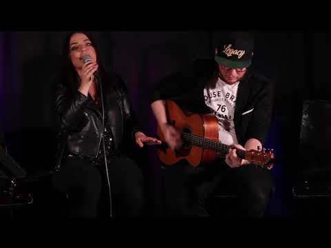 Halo - Beyoncé - cover by The Hjub feat. Aleksandra Tocka