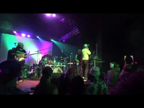 Rocker T backed by 7th st. Band thanks and praise live in Ashland Oregon