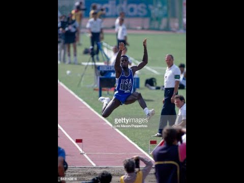 Carl Lewis 8.65 in the 2nd test of the Long Jump final at WCH Rome 87