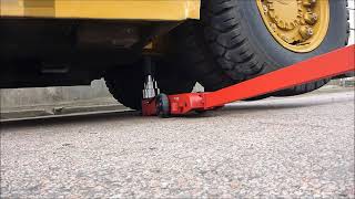 Купить домкрат TyreON TPH40T-3 Air hydraulic jack 40 Tons - Minimum height 12,5 cm - Изображение 4 | Machineryline UA Новый домкрат TyreON TPH40T-3 Air hydraulic jack 40 Tons - Minimum height 12,5 cm | Изображение 4 - Machineryline
