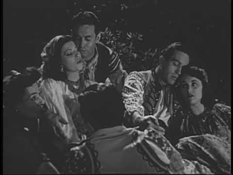 Soundie: Two Guitars & Dark Eyes