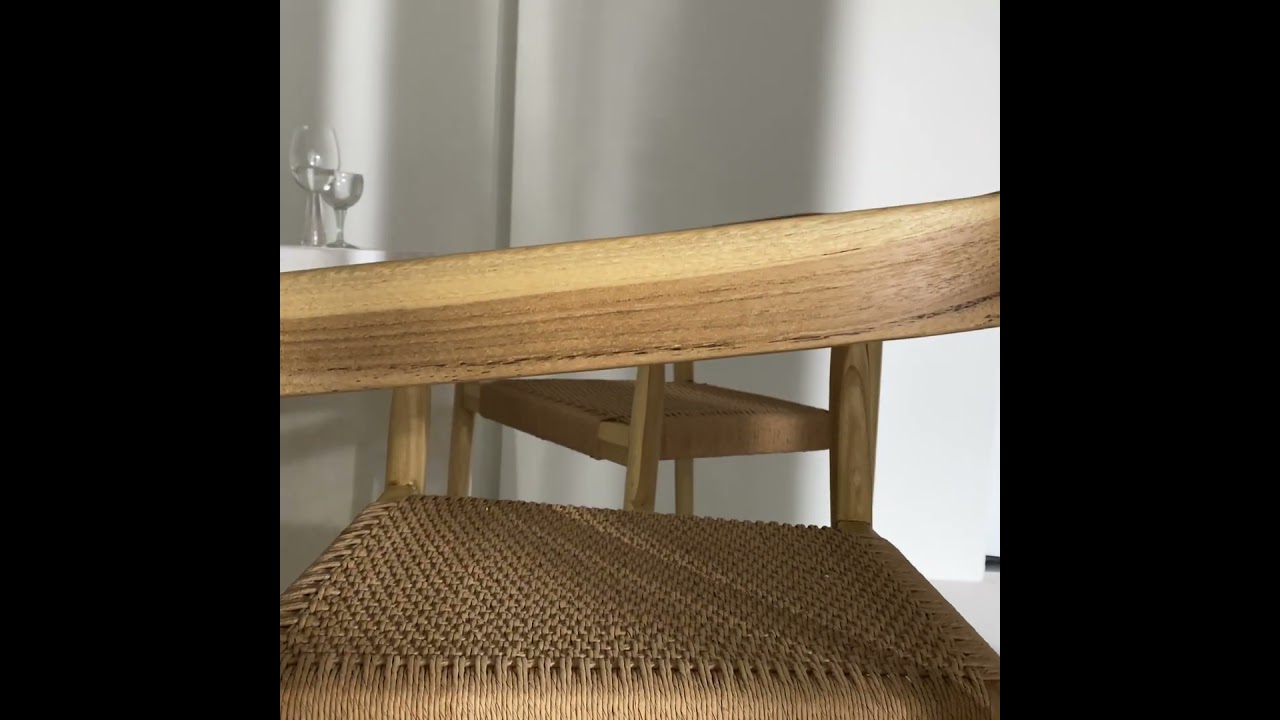 Video Buri - Lot de 2 fauteuils de table en teck et corde tress&eacute;