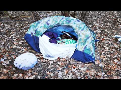 TÄLTET bakom ISHALLEN i Kallinge - 2022-01-21 - RONNEBY - Blekinge (Abandoned tent in the woods)