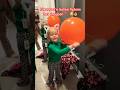 Ideale zoethoudertje tijdens het shoppen; een ballon ? ?? #shorts #debellingas