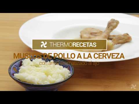 Pollo en salsa de cerveza con arroz de guarnición al ajo