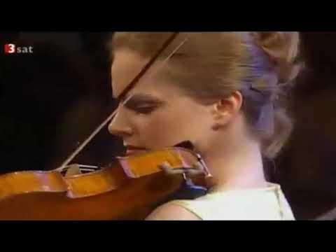 Julia Fischer - Brahms: Violin Concerto in D - Michael Tilson Thomas/NDR Elbphilharmonie Orchester