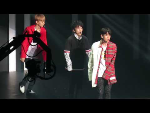 [FANCAM] 170805 SMTOWN HONGKONG EXO CBX - Hey Mama