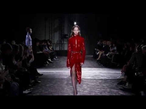 Nina Ricci Fall/Winter 2016/2017 Collection - Paris Fashion Week