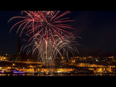 ST. PATRICK' S DAY IN IRELAND: AN AMAZING FIREWORKS OVER COBH FOR ST PATRICK'S NIGHT