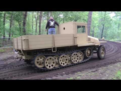 Vehicles at Militracks 2019