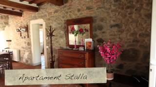 preview picture of video 'Villa al Falchetto - B&B and Apartments - Holiday Home in Lucca, Tuscany'