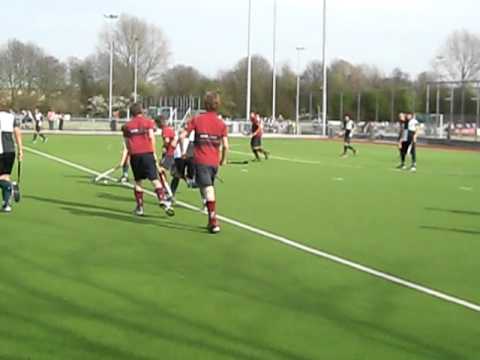 Schermutselingen HC Alphen JB3 2 april 2011