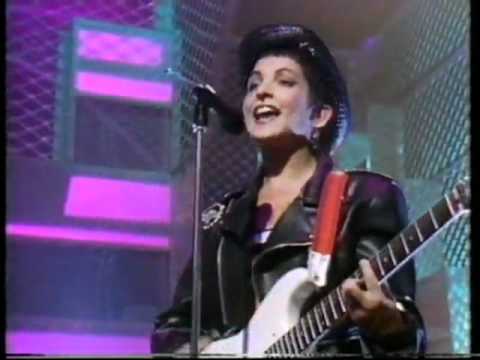 Jane Wiedlin - Rush Hour (1988 UK TV Performance)