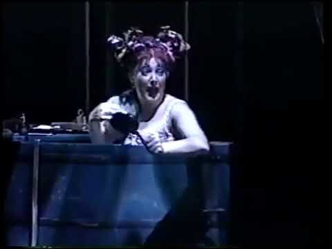 Susanna Poretsky as Tisbe in Gioachino Rossini' "La Cenerentola" ("Cinderella") (Excerpt from Act 1)